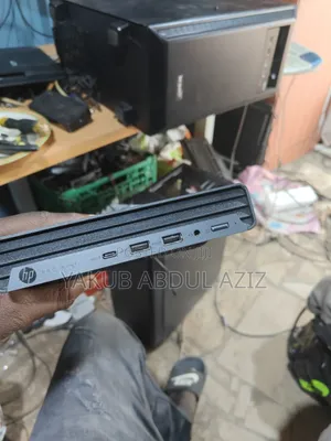Desktop Computer HP Pro 400 G9 8GB Intel Core i5 SSD 3T