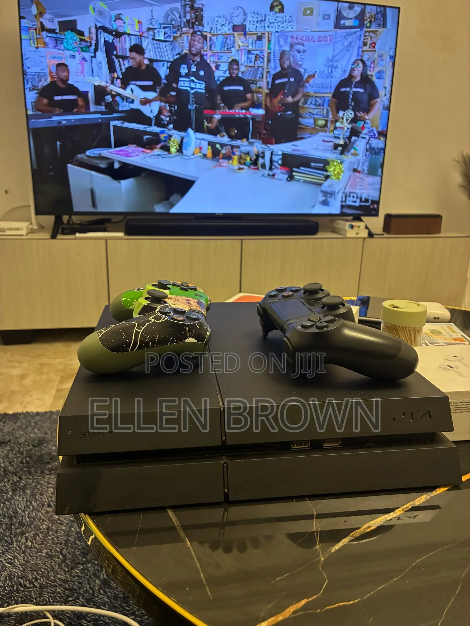 PS4 Standard With Games and 2 Controllers