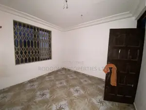 2bdrm Apartment in Ofankor for rent