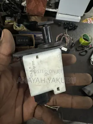 2022-25 Honda Civic Fuel Cap Switch