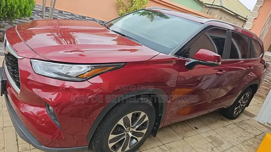 Toyota Highlander 2023 Red