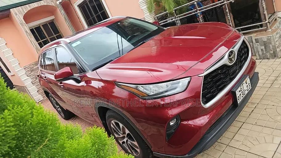Toyota Highlander 2023 Red