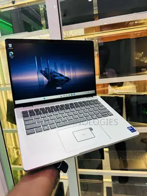 Laptop Dell Pro 14 32GB Intel Core Ultra 7 SSD 512GB
