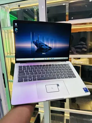 Laptop Dell Pro 14 32GB Intel Core Ultra 7 SSD 512GB
