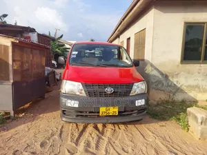 Ford E350 2008 Red