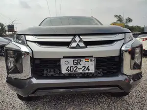 Mitsubishi L200 2024 Gray