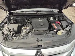 Mitsubishi L200 2024 Gray
