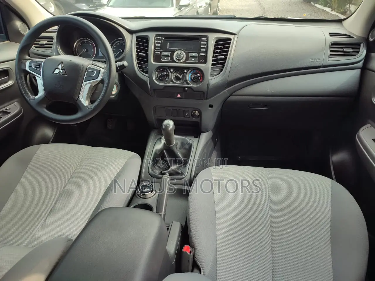 Mitsubishi L200 2024 Gray