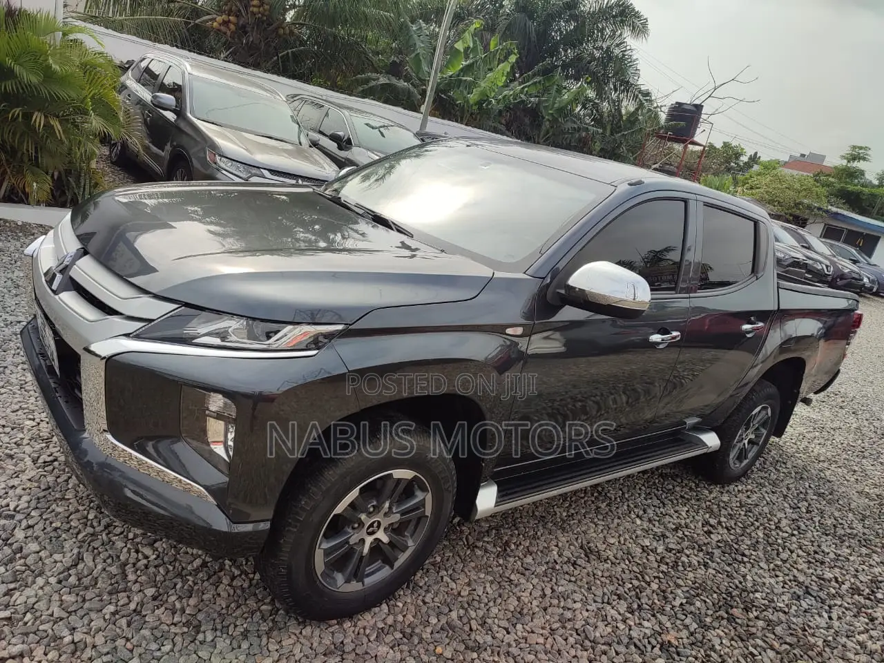 Mitsubishi L200 2024 Gray