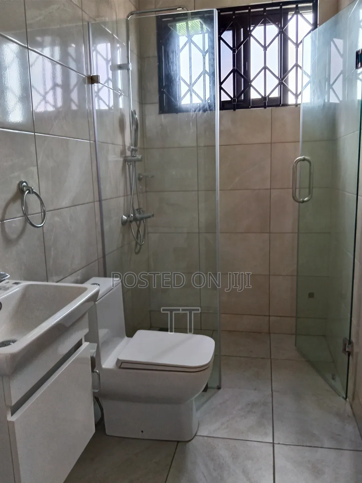 4bdrm House in East Airport for rent