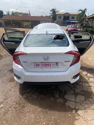 Honda Civic Touring 4dr Sedan (1.5L 4cyl) 2016 White