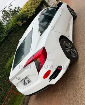 Honda Civic EX-L Coupe 2018 White