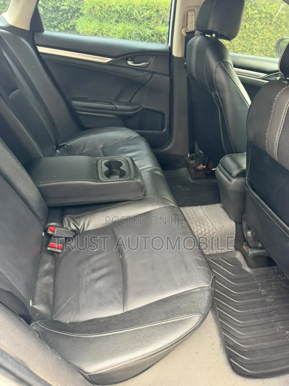 Honda Civic EX-L Coupe 2018 White
