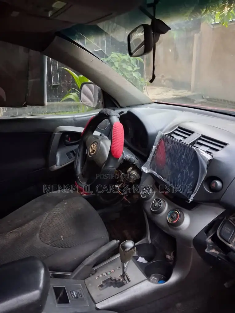 Toyota RAV4 2012 Red