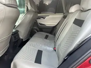 Toyota RAV4 XLE AWD 2023 Red