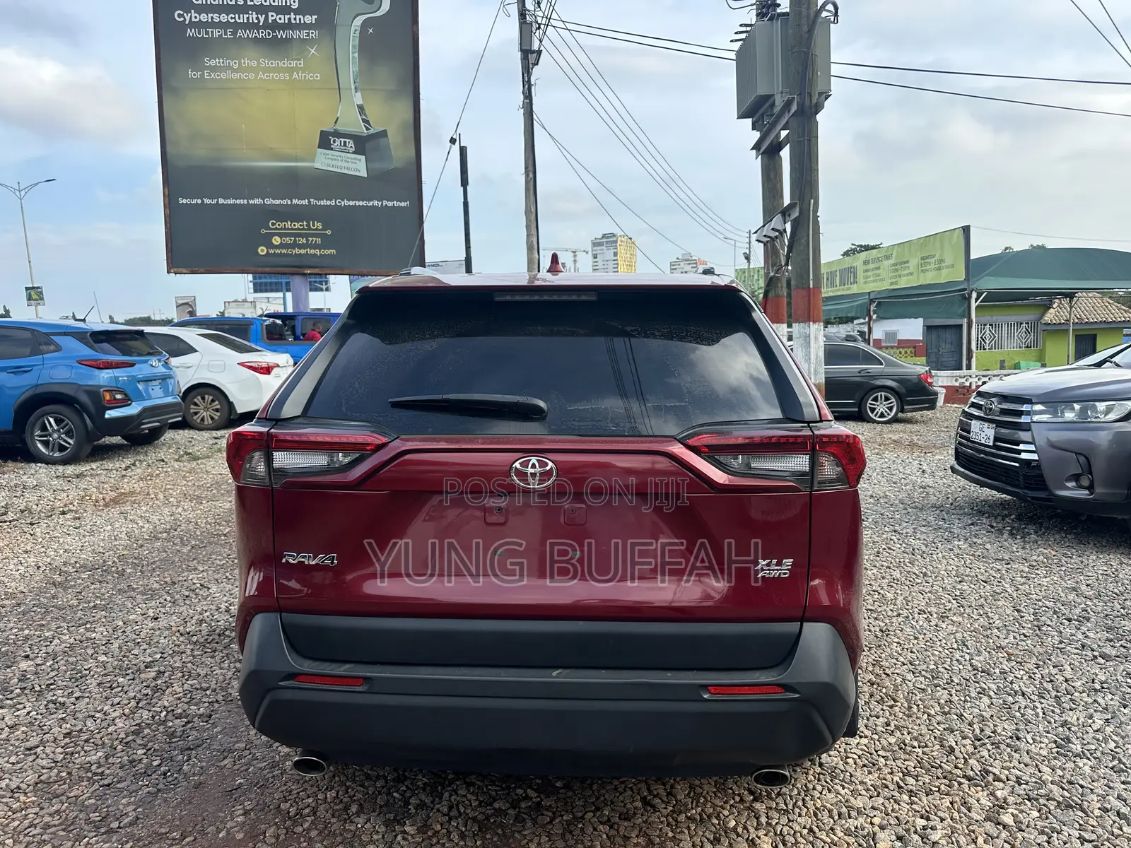 Toyota RAV4 XLE AWD 2023 Red