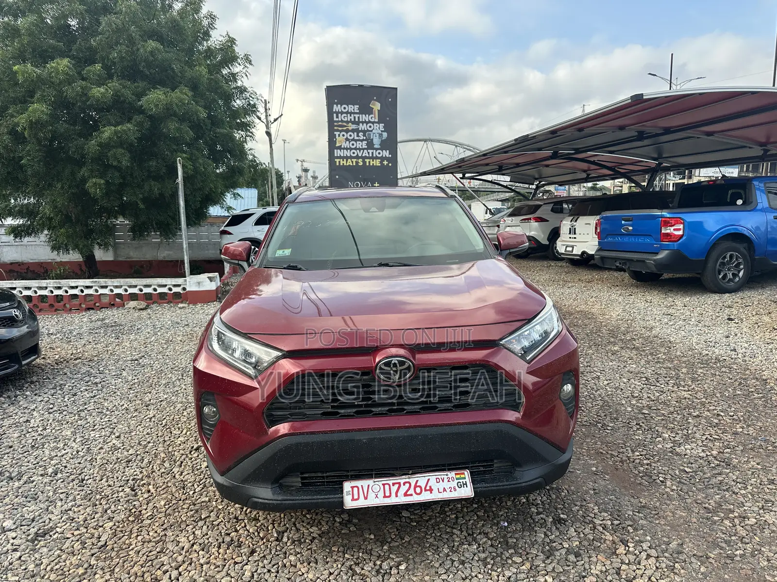 Toyota RAV4 XLE AWD 2023 Red