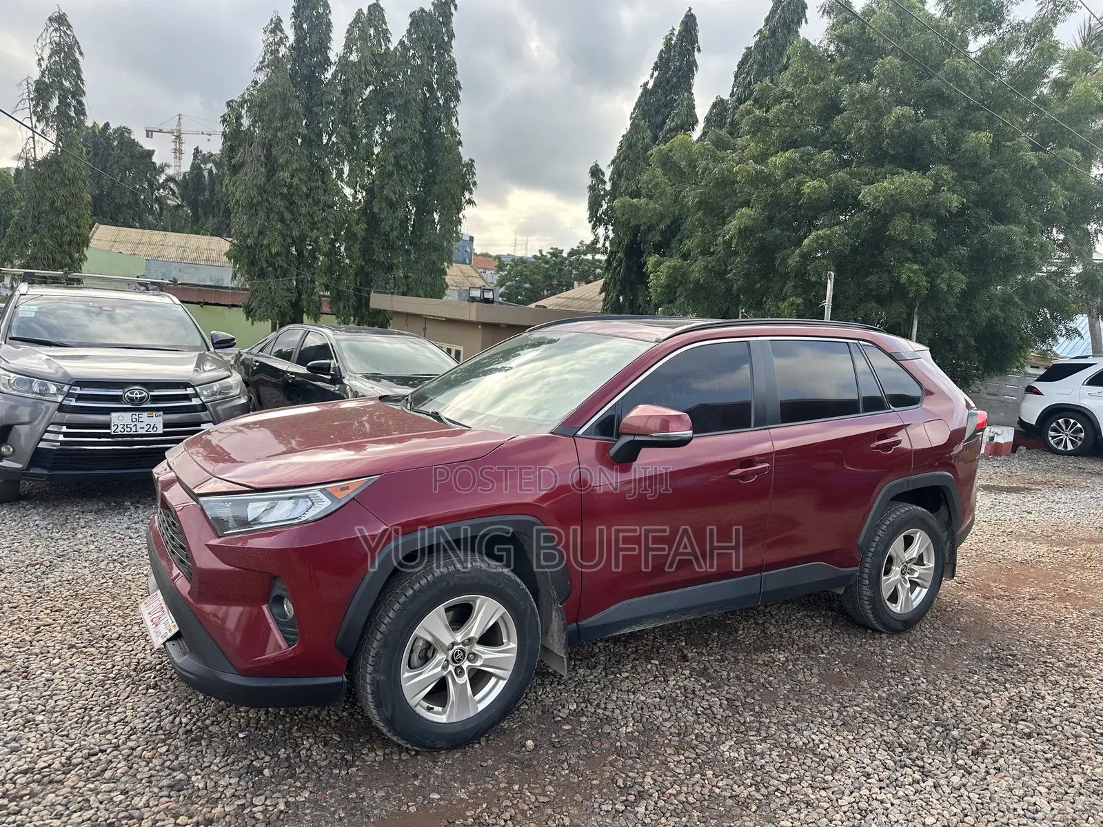 Toyota RAV4 XLE AWD 2023 Red