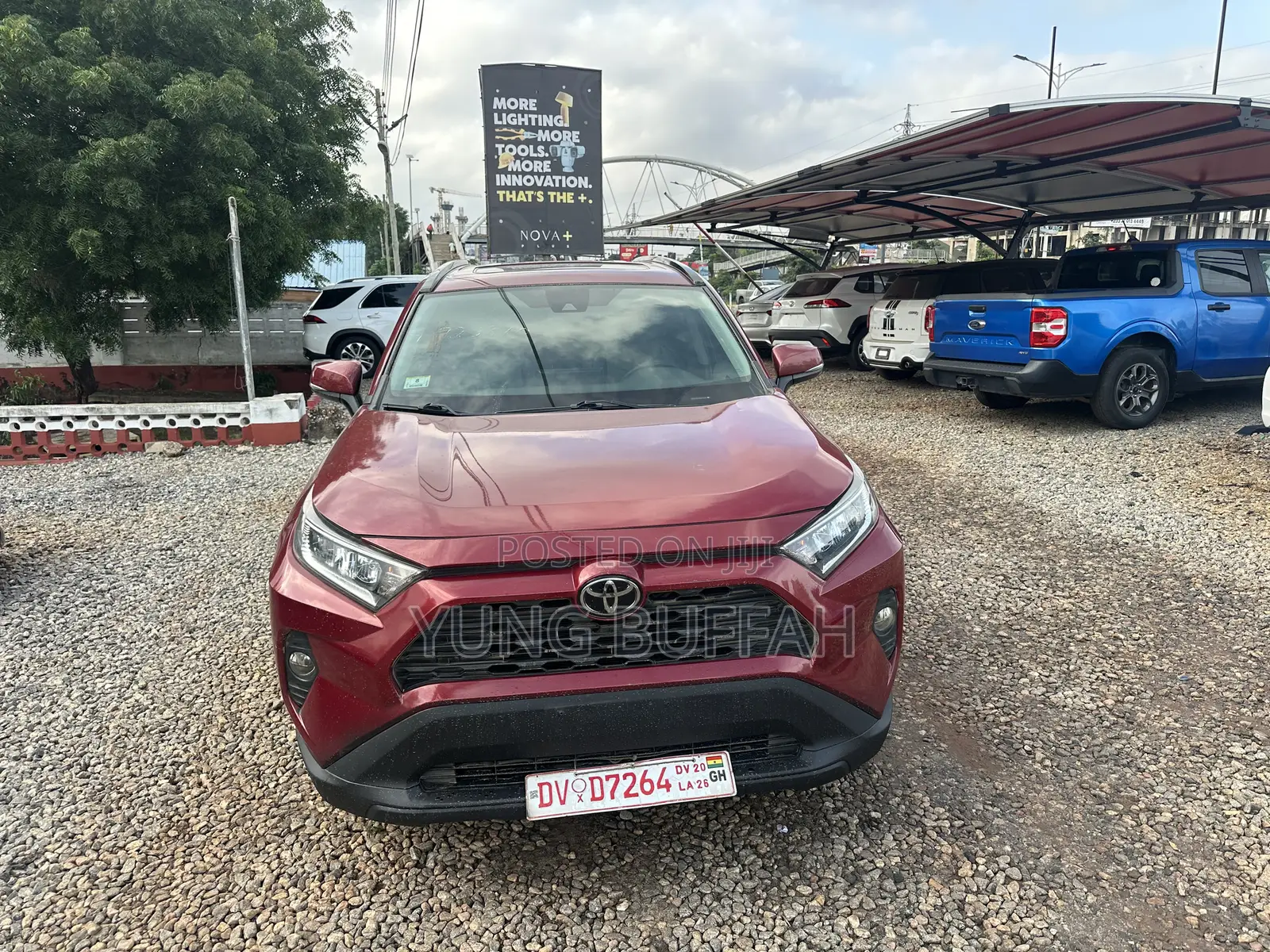 Toyota RAV4 XLE AWD 2023 Red