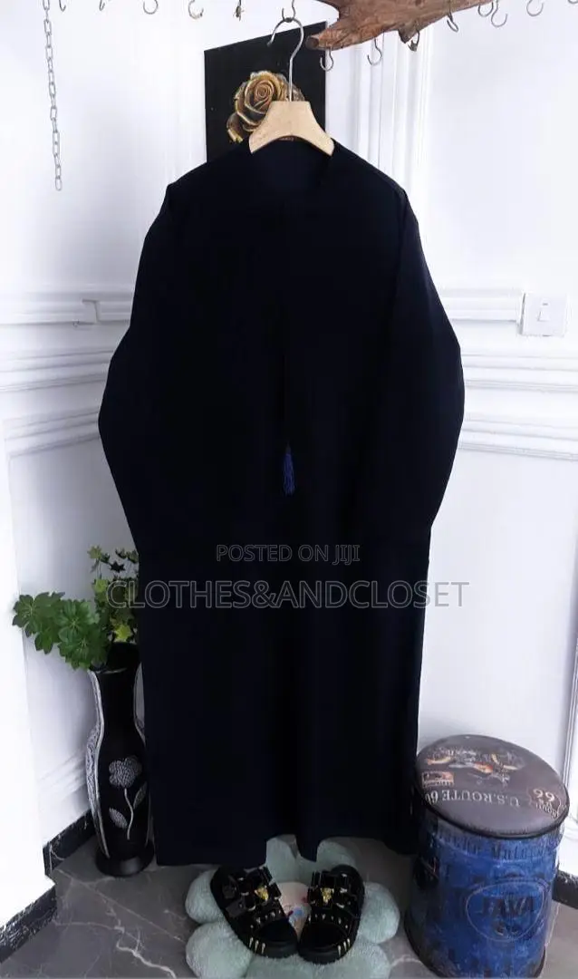 Men's Kaftan/Thobe - Elegant Traditional Attire