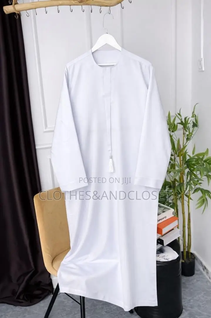 Men's Kaftan/Thobe - Elegant Traditional Attire