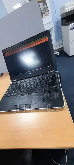Laptop Dell Latitude E7240 8GB Intel SSD 128GB