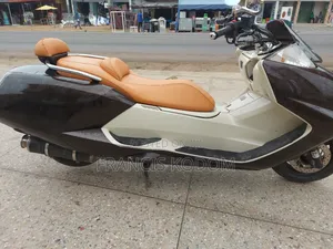 Yamaha 2015 Brown