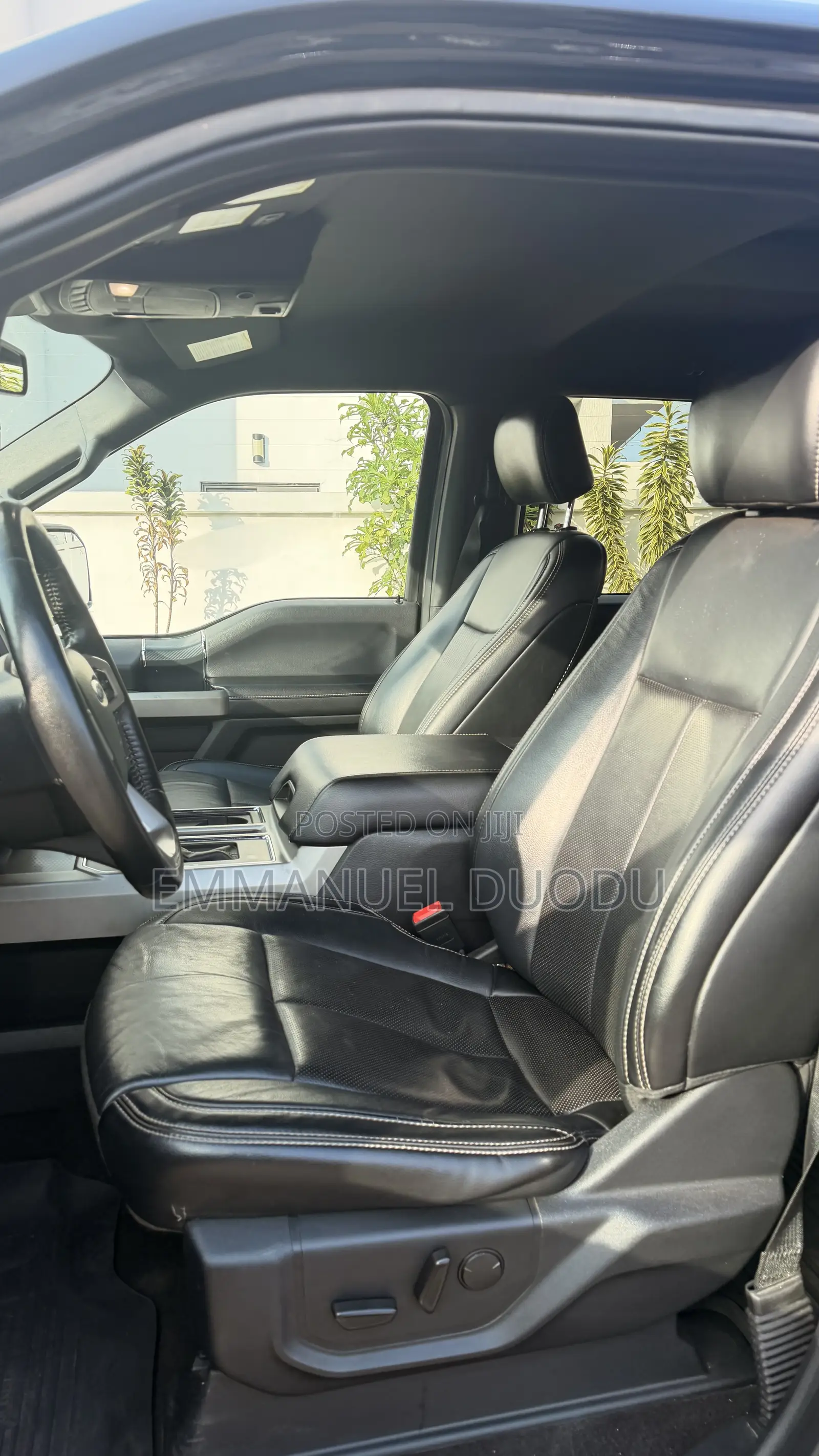 Ford F-150 Lariat 4x2 SuperCrew Cab Styleside 6.5 ft. box 157 in. WB
