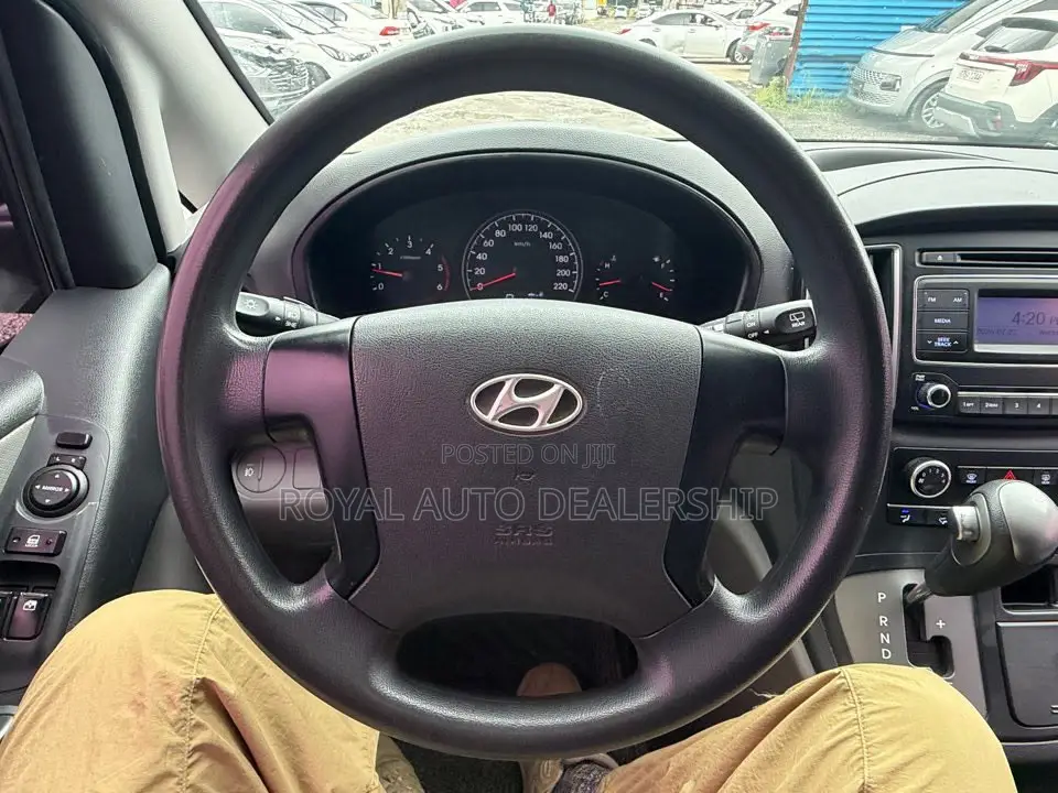 Hyundai Starex 2017 White