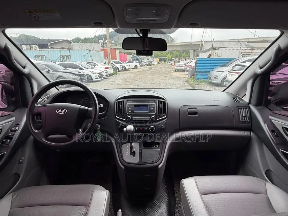 Hyundai Starex 2017 White