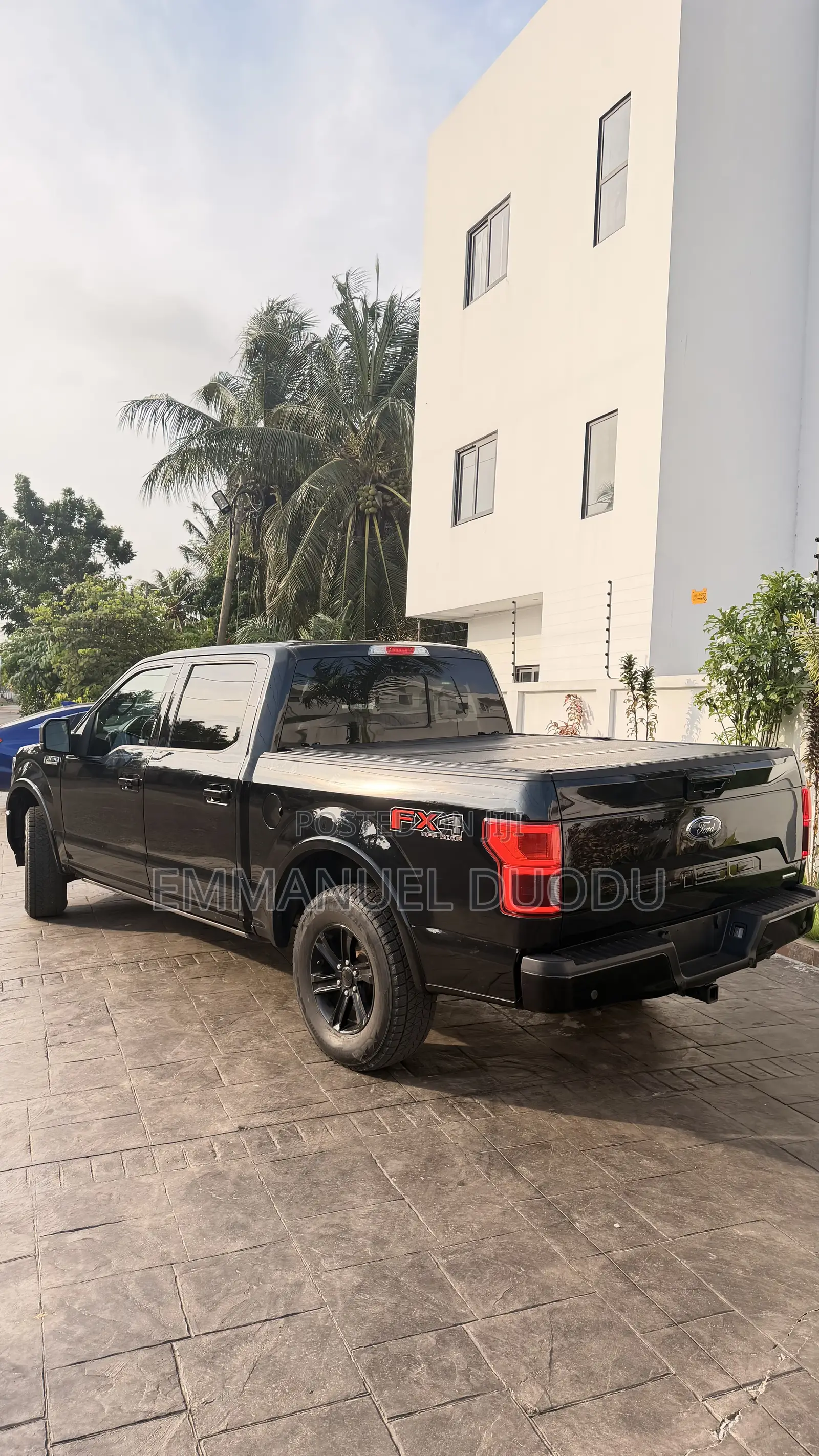 Ford F-150 Lariat 4x2 SuperCrew Cab Styleside 6.5 ft. box 157 in. WB