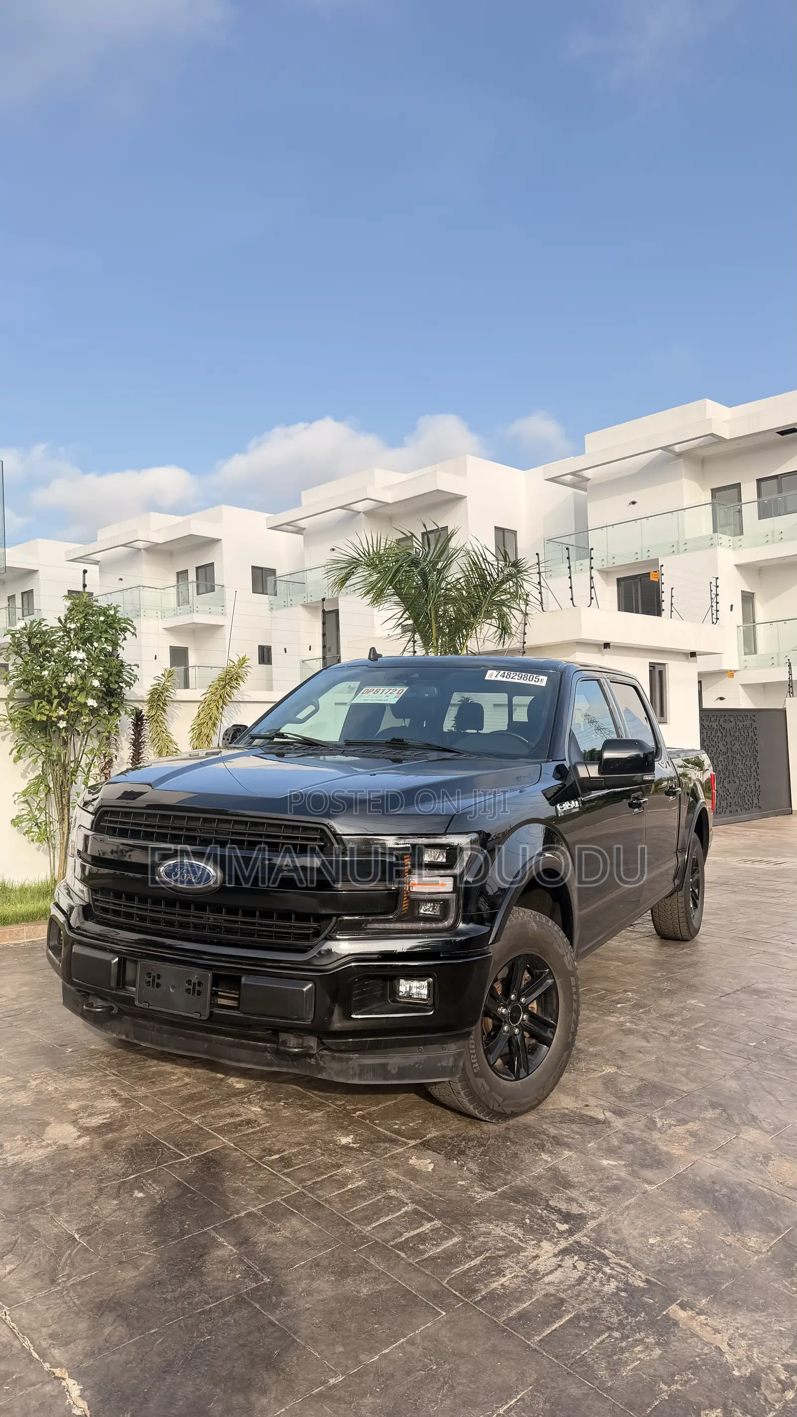 Ford F-150 Lariat 4x2 SuperCrew Cab Styleside 6.5 ft. box 157 in. WB
