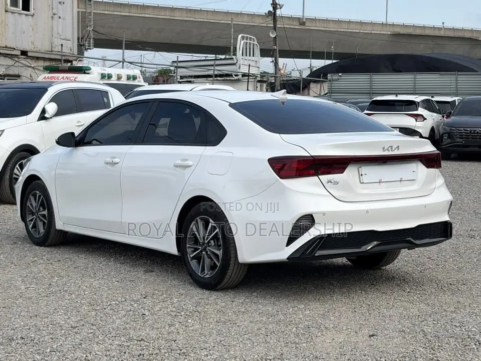 Kia K3 Base 2022 White