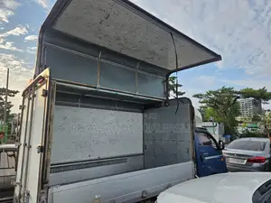 Hyundai Porter Wing Truck 2017