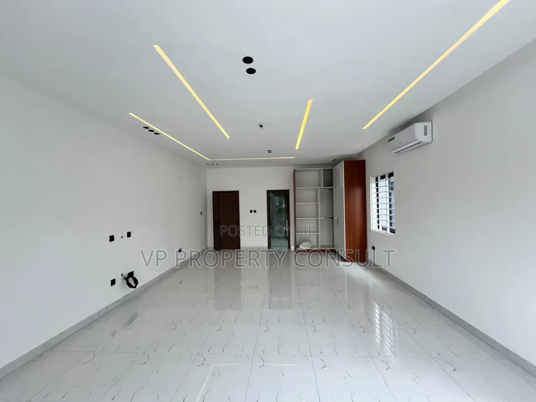 3bdrm House in Oyarifa Mall Area for sale