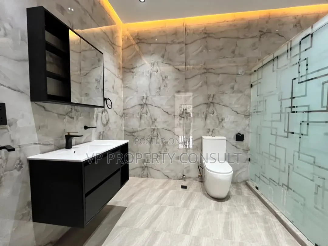 3bdrm House in Oyarifa Mall Area for sale