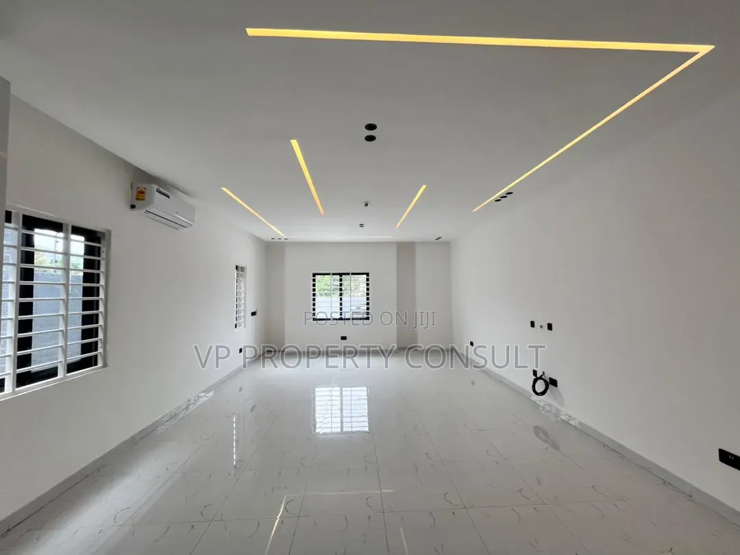 3bdrm House in Oyarifa Mall Area for sale