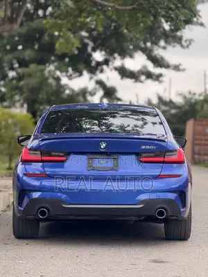 BMW 330i 2021 Blue
