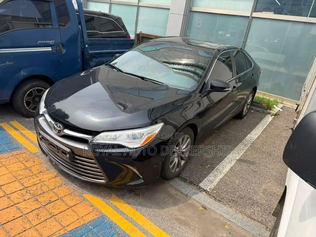 Toyota Camry SE 4dr Sedan (2.5L 4cyl 6A) 2016 Black