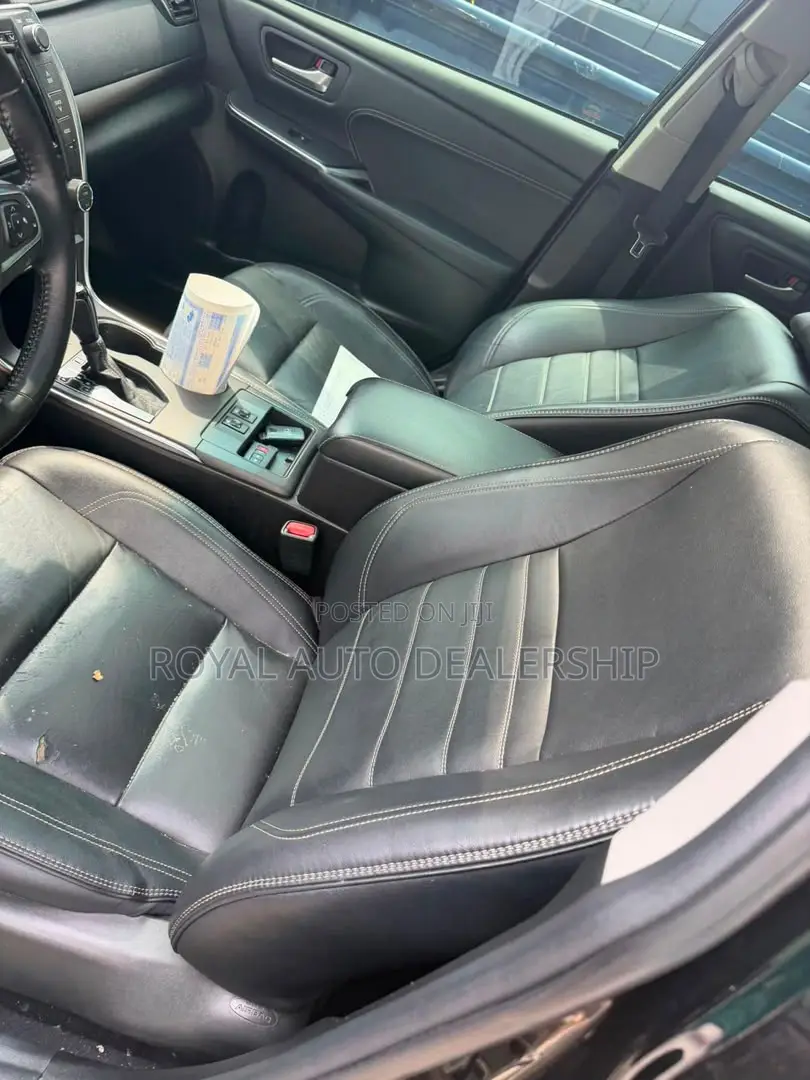 Toyota Camry SE 4dr Sedan (2.5L 4cyl 6A) 2016 Black