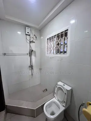 2bdrm Apartment in Pleasantplaces And, East Legon for rent