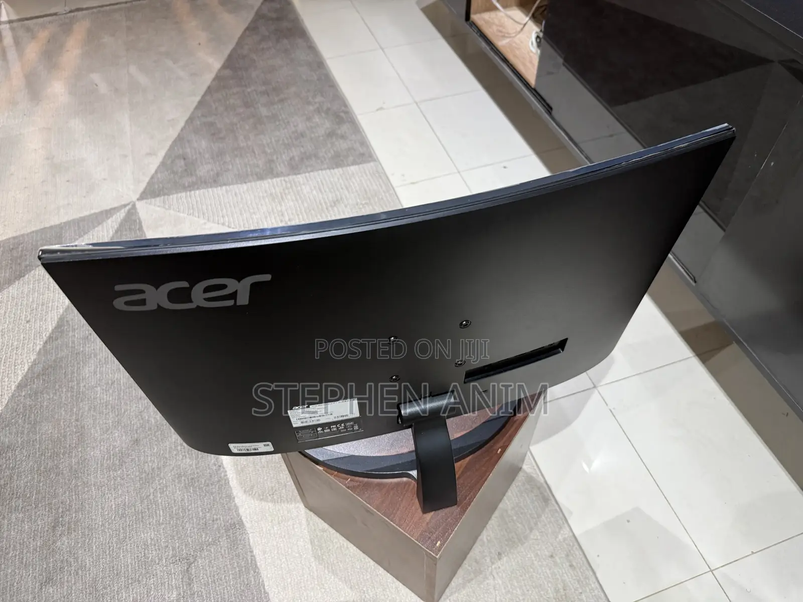 Accer 27” Curved Monitor