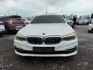 BMW 520i 2019 White