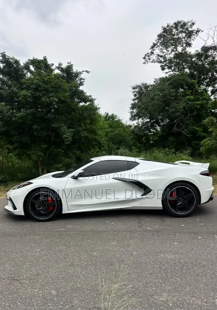 Chevrolet Corvette 2022 White