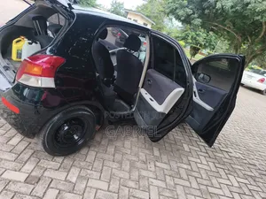 Toyota Vitz 2010 Black