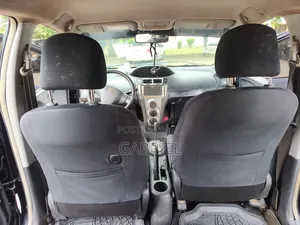 Toyota Vitz 2010 Black