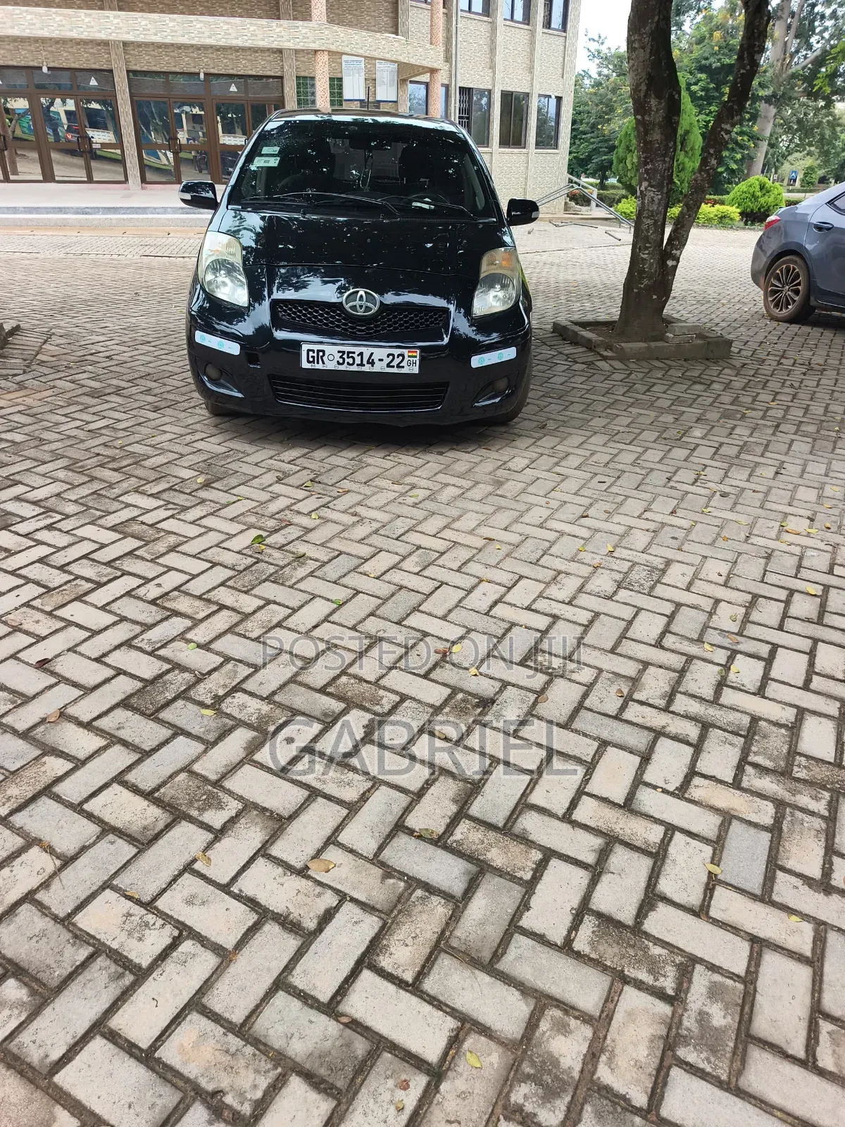 Toyota Vitz 2010 Black
