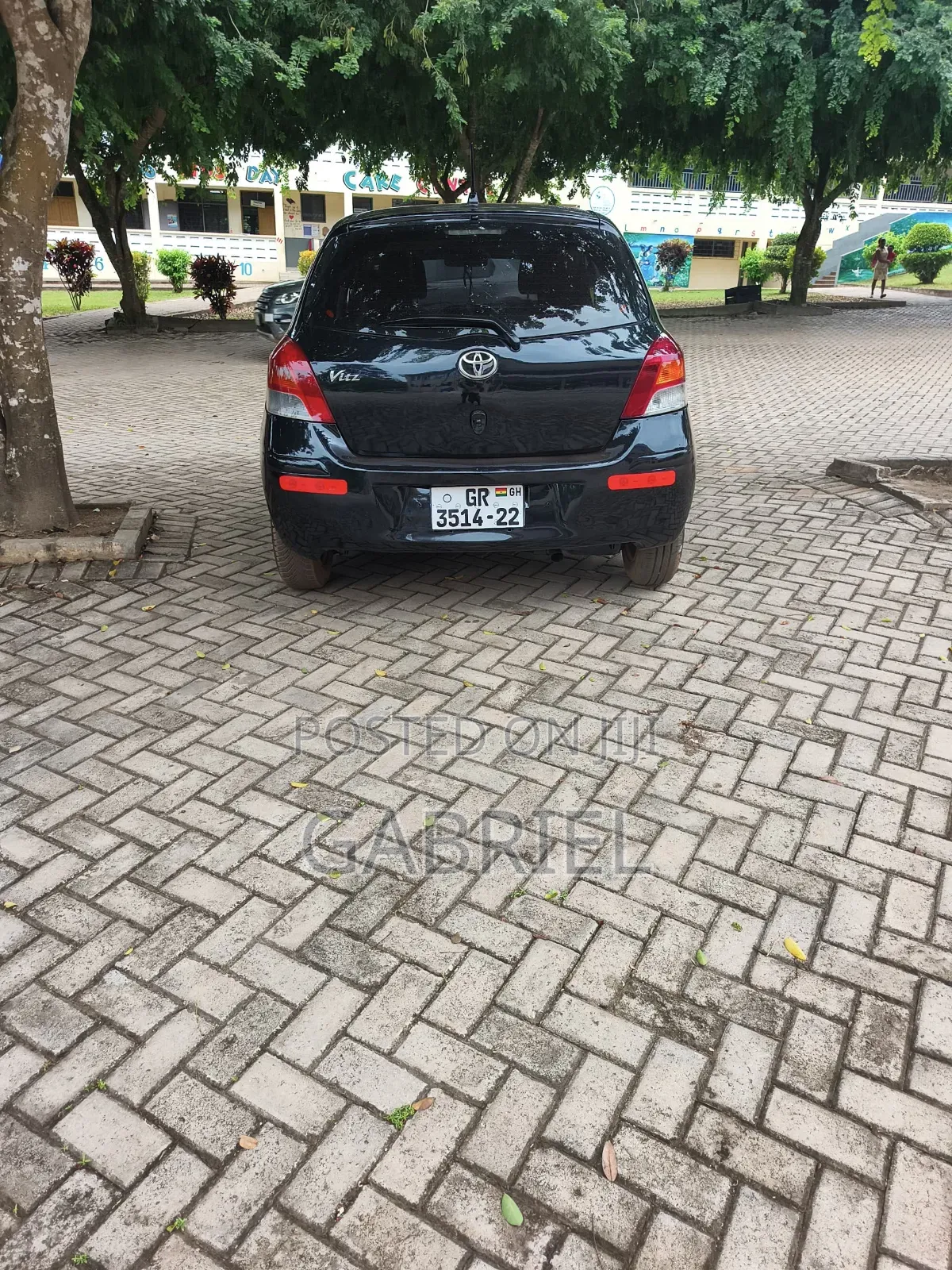 Toyota Vitz 2010 Black