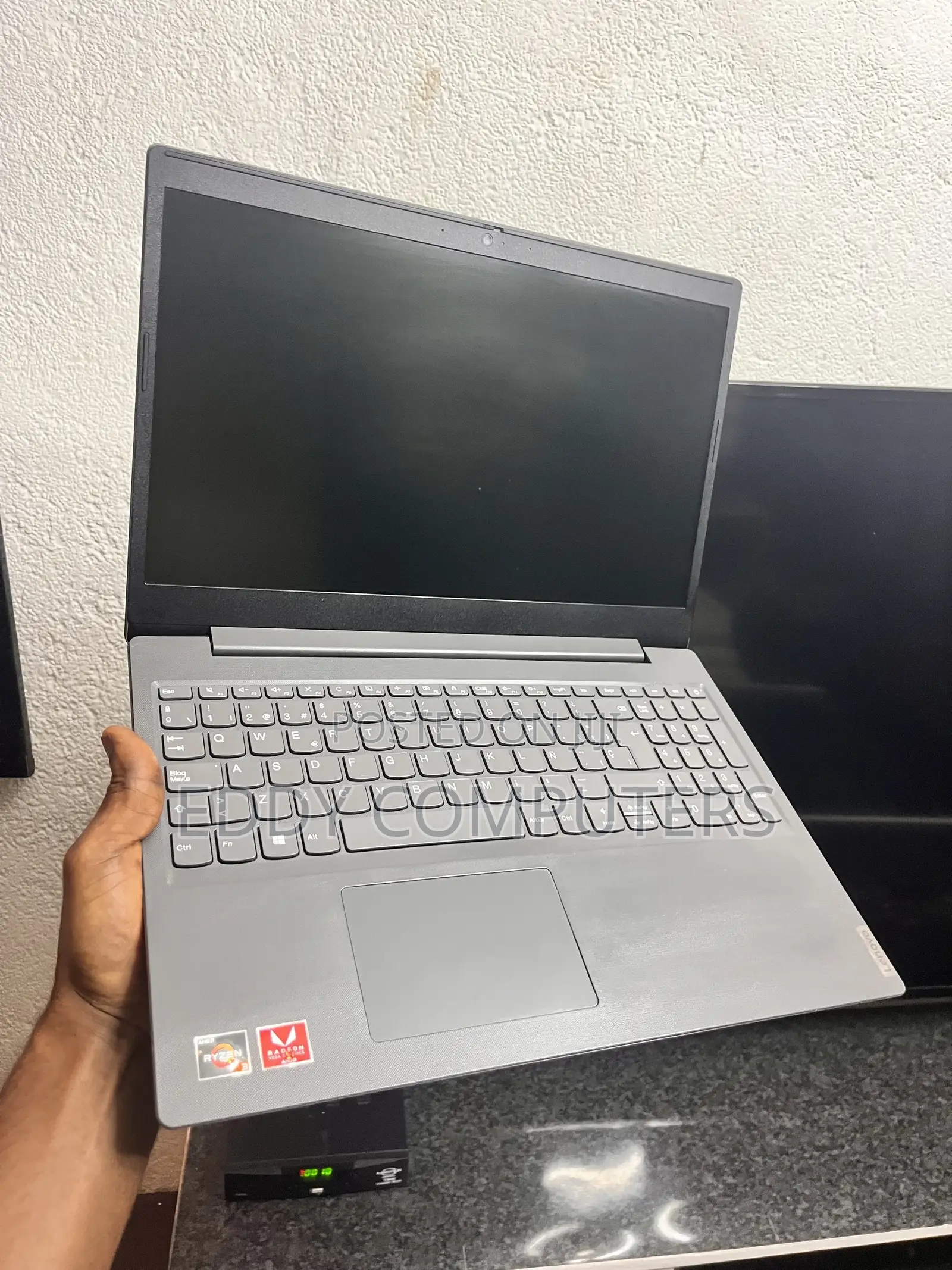 Laptop Lenovo 12GB AMD Ryzen 3 SSD 256GB