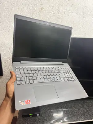 Laptop Lenovo 12GB AMD Ryzen 3 SSD 256GB
